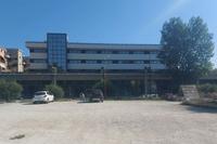 Edificio commerciale con show room e piazzale a Guidonia...
