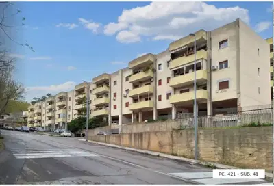 Appartamento al piano terzo (Pc. 421 – Sub. 41) a Messina, in Via Torrente...