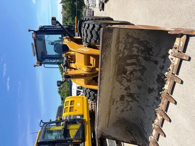 Lotto 3: Pala gommata Caterpillar 928G telaio CAT0928GEWLG00346