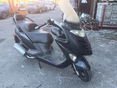 MOTOCICLO KYMCO DINK 250 ANNO 2004 BENZINA
