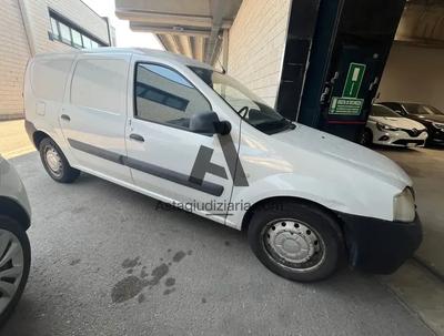 Lotto 1: AUTOCARRO DACIA LOGAN