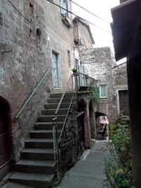 Diritto di proprietà 1/1 su Abitazione costituita da un...