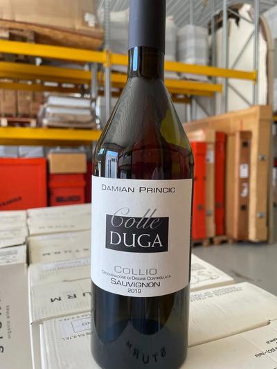 Magazzino vini e accessori