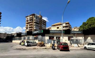 Compendio immobiliare costituito da magazzino adibito...