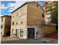Negozio superficie commerciale di 18,00 mq. Comune di...