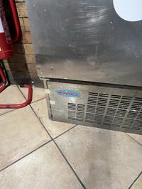 Banco frigo in acciaio fino a - 4 gradi con due ante,...