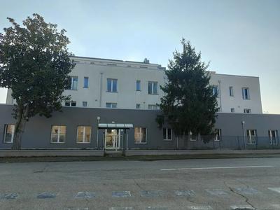 intera piena proprietà di fabbricato ad uso casa di riposo per anziani (s.e....