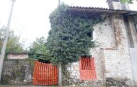 Fabbricato costituito da tre piani fuori terra: al piano...