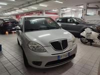 Autovettura Lancia YPer visionare la documentazione...