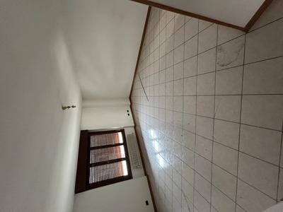 APPARTAMENTO SITO IN CARIMATE (CO) VIA SANTA CHIARA N.2 E IN VIA NOBILI...