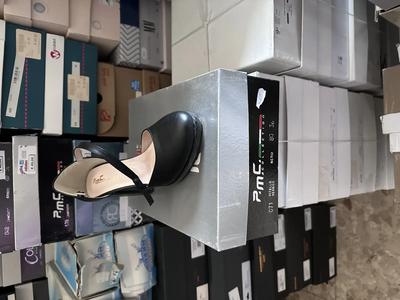 Scarpe e borse di taglie e modelli vari descritti...