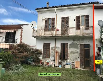 Fabbricato di civile abitazione ad uso residenziale...