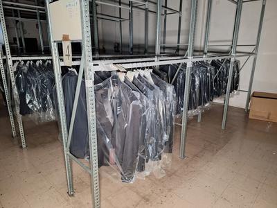 Capi di abbigliamentoPer visionare la documentazione disponibile, si invitano le parti interessate a visitare la pagina dell'asta sul portale www.industrialdiscount.it - codice asta 10325