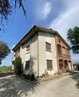 LOTTO 2: Bene N° 3 – Appartamento, Bene N° 4 – Stalla,...