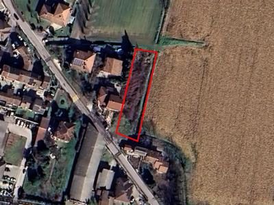 Terreno edificabile residenziale di 1.488 mq sito a Milzano (BS), in via Dossi. Per maggiori informazioni visitare il portale www.quimmo.it - Codice annuncio 2537483