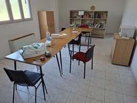 (Lotto n.71) Sala mensa composta da n.5 tavoli, n.4...