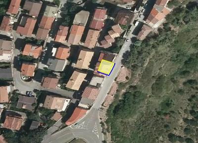 Fabbricato sito nella zona centrale del Comune di...