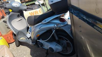 Motociclo Piaggio Liberty 200 imatricolato gennaio 2006senza documenti con 2 chiavi incidentato