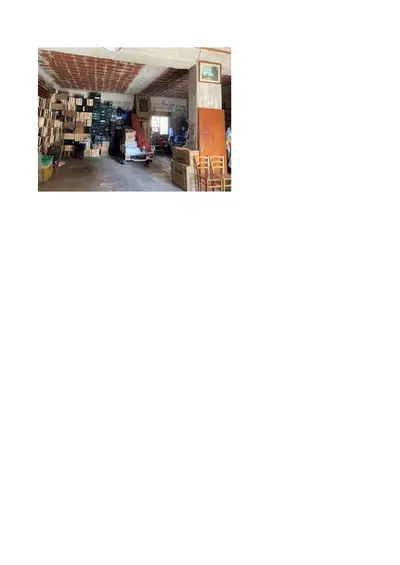 Piena proprietà di un magazzino, facente parte di un fabbricato sito in Palermo via Simoncini Scaglione n. 2/A, posta al piano terra, identificato al Catasto Fabbricati del Comune di Palermo, già in Catasto via Conte Federico 12/A, al NCEU del Comune di Palermo, Fg. 88, p.lla 3126, sub.1, Cat. C/1, mq 79, Cl. 4, Rendita euro 1.077,12.L'unità immobiliare, con destinazione d’uso commerciale, è al piano terra, adibita a magazzino.