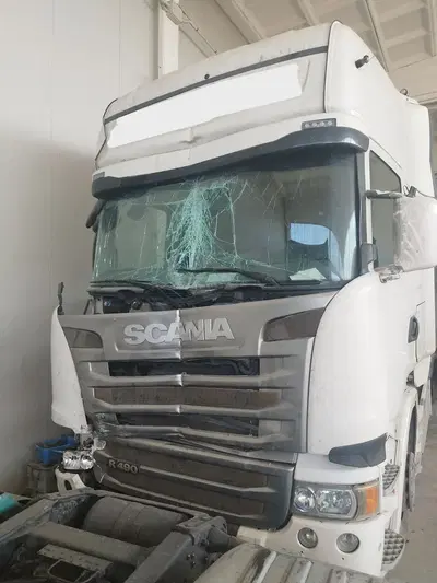 Trattore stradale SCANIA N320  immatricolato il 06/05/2015
