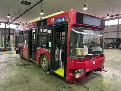 Piena proprietà del veicolo Bredamenainibus, modello M 231/GV, Tg. CX210KF,...