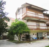 Unità immobiliare residenziale posta al piano terra di...