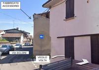 Fabbricato per l’abitazione  in angolo tra la Via...