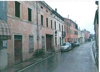 Proprietà di edificio residenziale in corso di costruzione