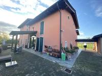 Piena proprieta' di intero edificio abitativo...