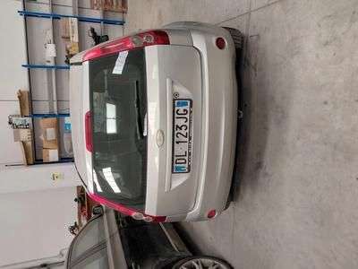 LOTTO COMPOSTO DA VEICOLO MARCA FORD FIESTA TG. DL123JG, KM. 188.212, ANNO IMM. 2007, CILINDRATA 1400, ALIMENTAZIONE A GASOLIO, PRESENTE LIBRETO DI CIRCOLAZIONE E N. 2 CHIAVI NELLO STATO DI FATTO E DIRITTO IN CUI SI TROVA