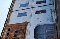 Compendio immobiliare costituito da tre unità a...