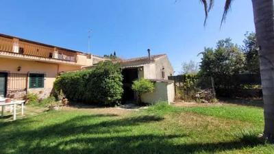 Piena proprietà dell'immobile sito in Siracusa alla...