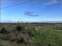 Piena proprietà di appezzamenti di terreno agricolo...