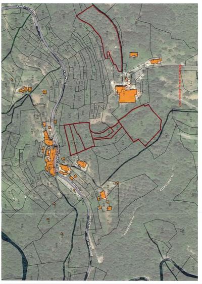 A) Terreno agricolo della superficie commerciale di 6.780,00 mq per la piena B) Terreno agricolo della superficie commerciale di 3.860,00 mq per la piena proprietà.