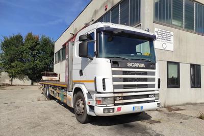 Autocarro SCANIA R124 GA usato CP466SY, prima imm....