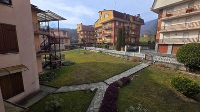 PIENA PROPRIETA' PER L'INTERO DI APPARTAMENTO, PIANO PRIMO, CONDOMINIO PASCHE', COMPOSTO DA DISIMPEGNO, SOGGIORNO, CUCININO, UNA CAMERA, BAGNO