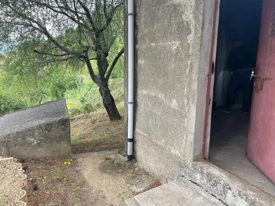 Deposito con  terreno pertinenziale sito in Via Noci n. 93, piano T. 