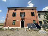 Casale con fabbricati annessi a Piacenza, Strada di...