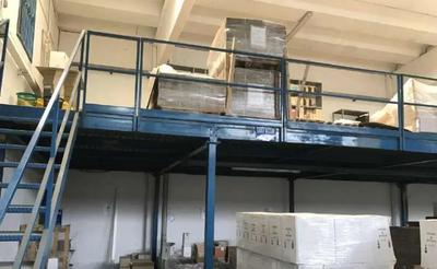 LOTTO 1: porzione di capannone industriale ad uso deposito sito nel Comune...