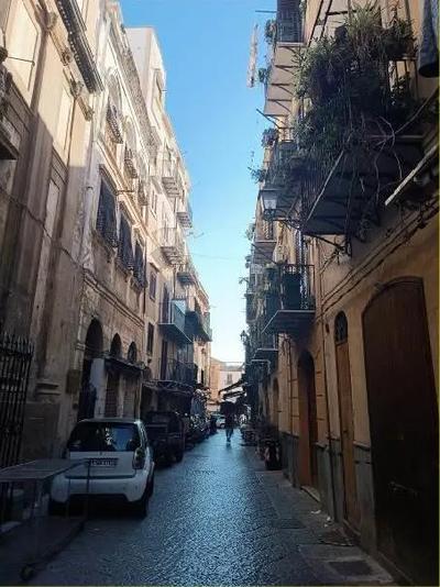 LOTTO QUATTRO - piena proprietà dell’immobile sito in Palermo, Via S....