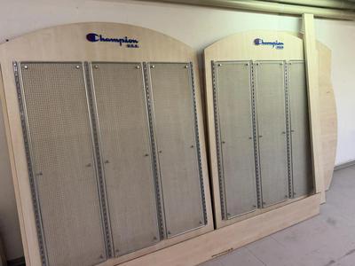 Arredamento per Negozio di Sport - vendita telematica sulla piattaforma www.gobid.it n.33647