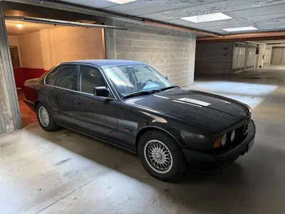 Autovettura BMW 525 I 4 Automatic targata BGA99495