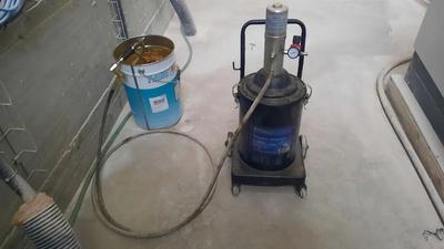(Lotto n.27) - Ingrassatore ad aria compressa marca XPOTOOL, capacità 15 litri. 