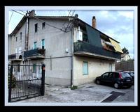 Unità immobiliare ad uso abitazione composta da cucina,...