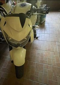 Motociclo Kawasaki ZR750L L 1°, anno immatricolazione...