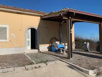 Intera proprietà di un locale commerciale sito in...