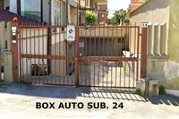 Box auto al piano interrato di condominio in Ladispoli...