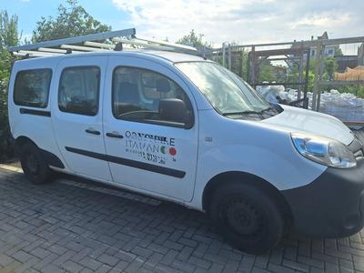 Autocarro Renault KangooPer visionare la documentazione disponibile, si invitano le parti interessate a visitare la pagina dell'asta sul portale www.industrialdiscount.it - codice asta 10169