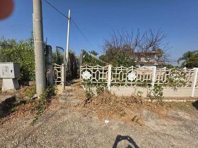 Vendita intera proprietà di un appartamento con giardino
