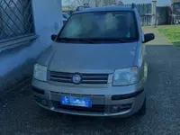 Vendita di una Fiat Panda. Per visionare la...